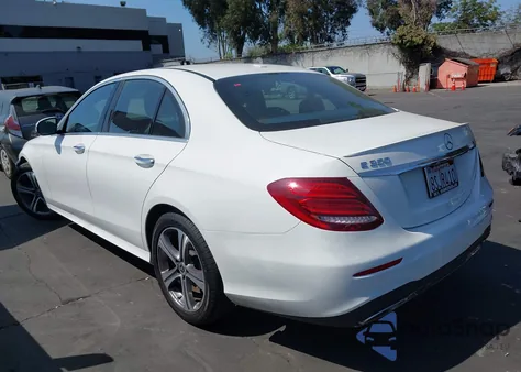 2020 Mercedes-Benz E 350 из США, поврежденный, VIN W1KZF8DB5LA821339